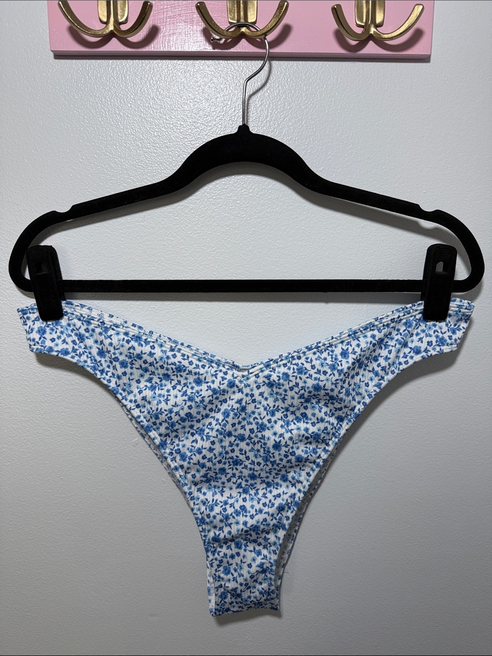 NWOT Hollister Floral Cheeky Bikini Bottoms